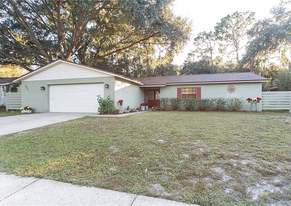 1st image of 621 Sandy Creek Dr
