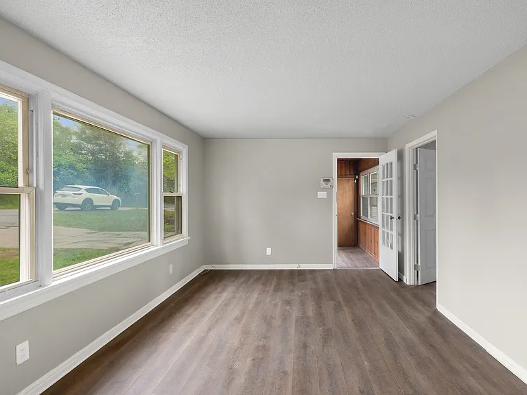 9866 Nolte Ave — Photo 10