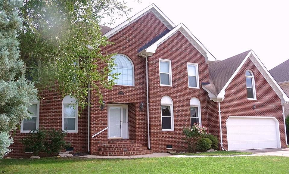 Welcome to 4720 Berrywood Road. This H U G E (3905 sq ft) five bedroom with three full bath home is located in the desirable Bellamy Woods neighborhood of Kempsville.
