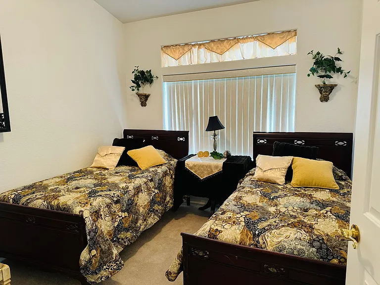 2057 E Sandtrap Ln — Photo 16