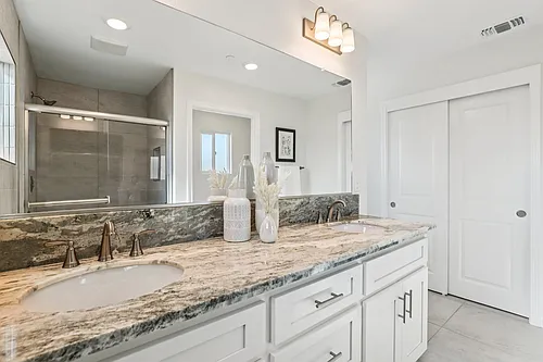 9140 Hensley Way Photo 1