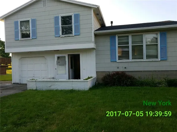 70 Short Hills Dr, Hilton, NY 14468