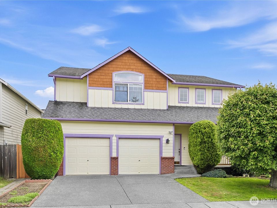 1st image of 460 Ilwaco Avenue NE