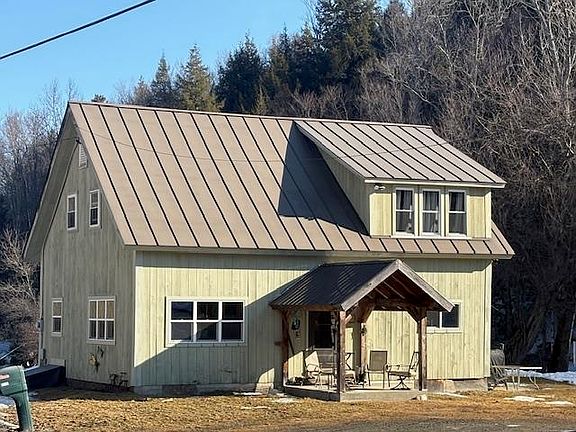 2nd image of 1821 Chateauguay Road