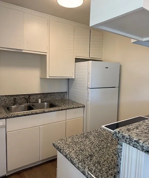 2425 Northrop Ave #1 — Photo 3