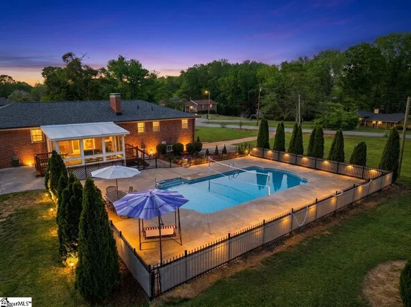 300 Bethel Dr, Mauldin, SC 29662