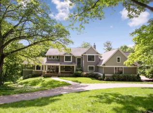 6630 Country Creek Ln, Cedar Rapids, IA 52403