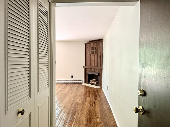 5th image of 7350 Woodview St APT 3
