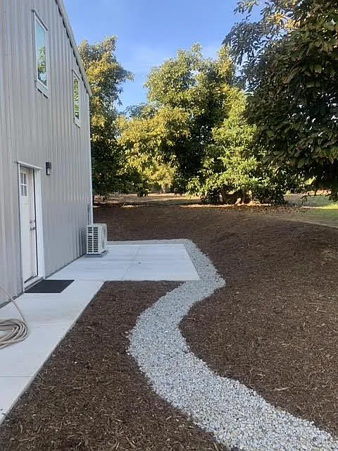 32351 Mountain View Rd — Photo 1