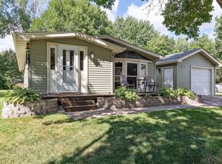 1966 Robin Ln N, Centerville, MN 55038