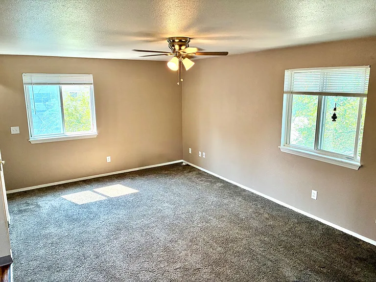 1443 Centennial Dr — Photo 8