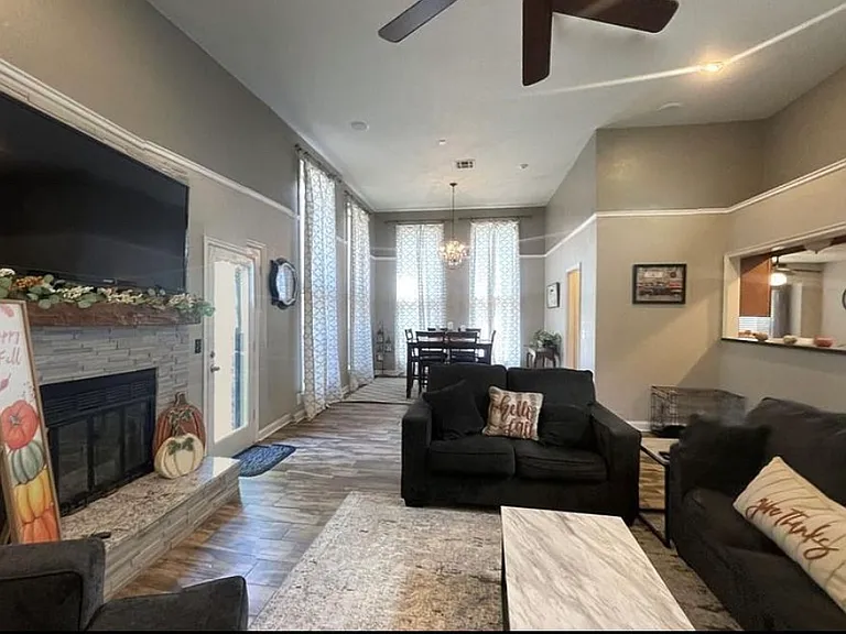501 Meadow Ridge Cir — Photo 5