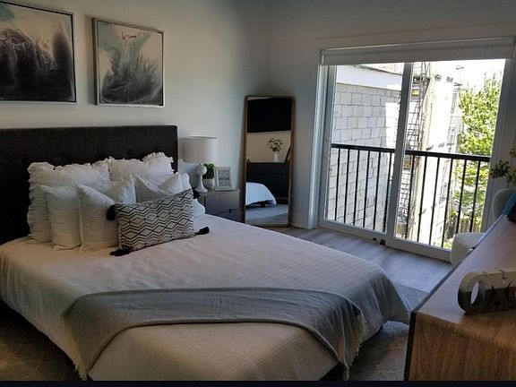 5th image of 384 Communipaw Ave