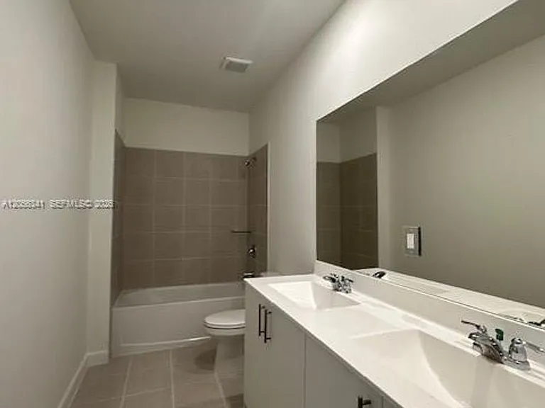 2265 SE 30th St — Photo 15
