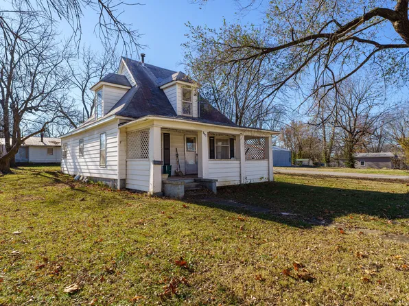 224 W Delta Street, Aurora, MO 65605