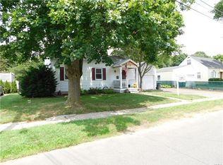 235 Lynne Pl, Bridgeport, CT 06610