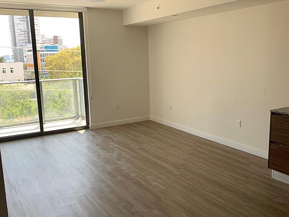 2nd image of 2222 NE 2nd Ave #504