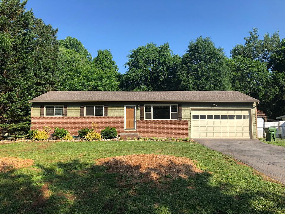 1st image of 1409 Parkside Dr