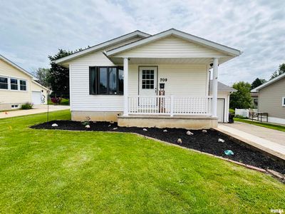 709 S 4th St, Maquoketa, IA, 52060