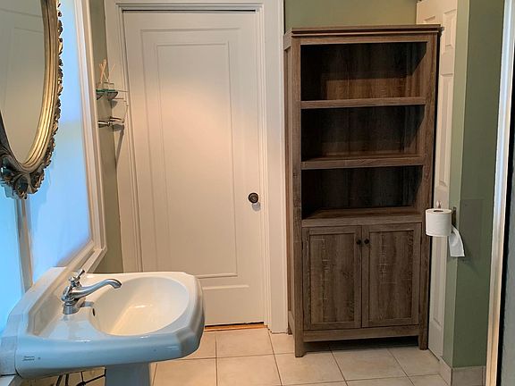 5th image of 2717 Parkland Dr