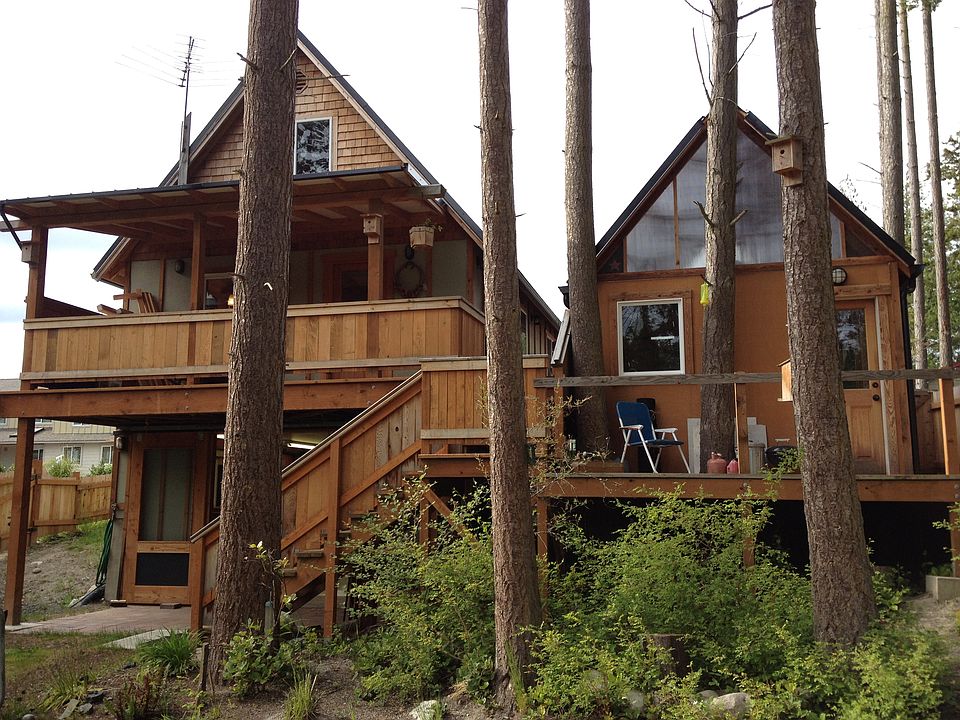 House/shop and outbuilding