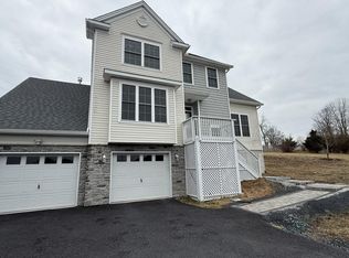 584 Westlake Dr, East Stroudsburg, PA 18302