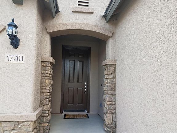 3rd image of 17701 W Sherman St