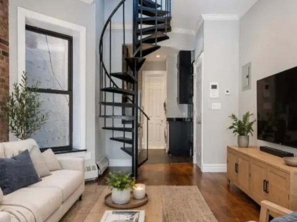 219 East 28th Street image 1 of 3