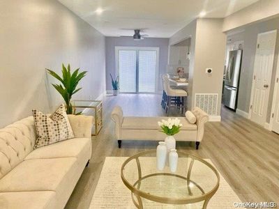 12 E Rockaway Road #12, Hewlett, NY, 11557