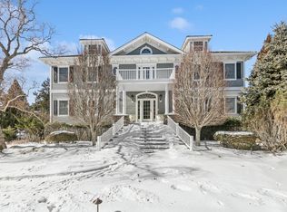 23 Meadow Ln, Westhampton Beach, NY 11978