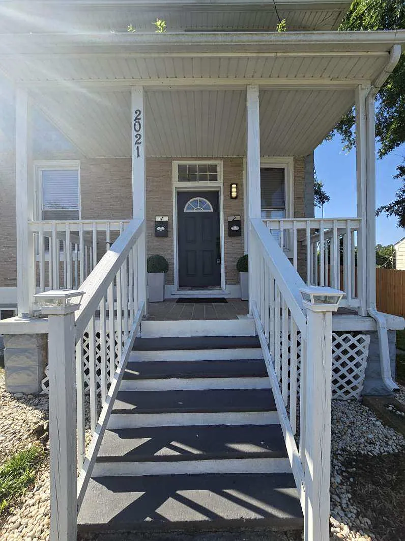 2 bed, 1000 sqft, $1,495 — Photo 3