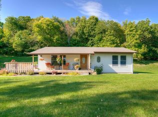 23797 315th Ave, Henderson, MN 56044