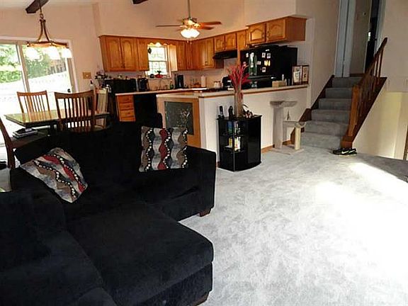 4th image of 313 Jo Ann Dr