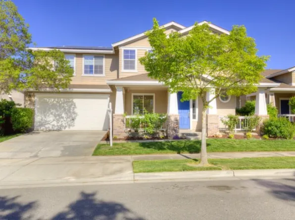 517 Hudson Ave, Oakdale, CA 95361
