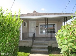 951 Pettibone Ave, Flint, MI 48507