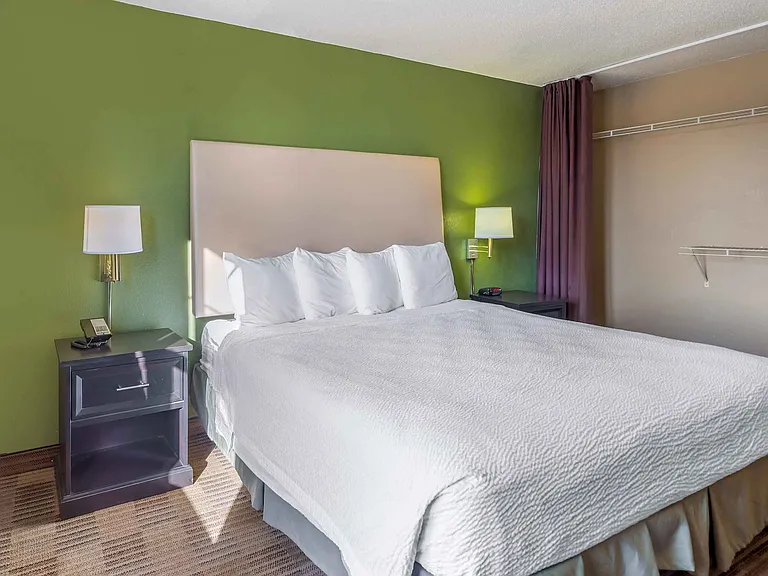 Studio Suite - 1 Queen Bed