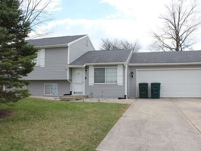 1408 N Olivewood Ct, Muncie, IN, 47304