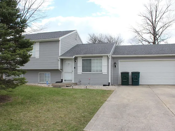 1408 N Olivewood Ct, Muncie, IN 47304