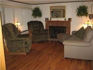 4th image of 8333 Russell St
