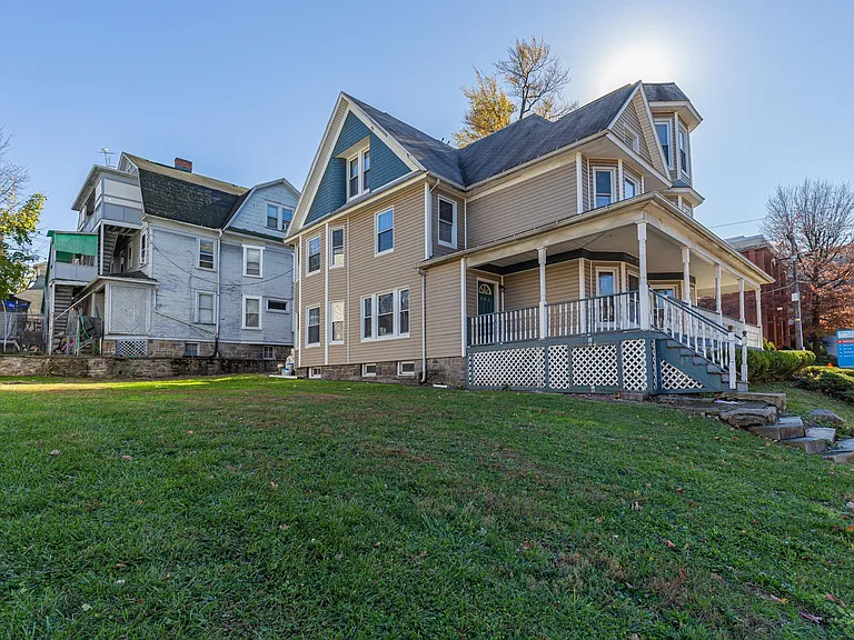 802 Quincy Ave — Photo 20