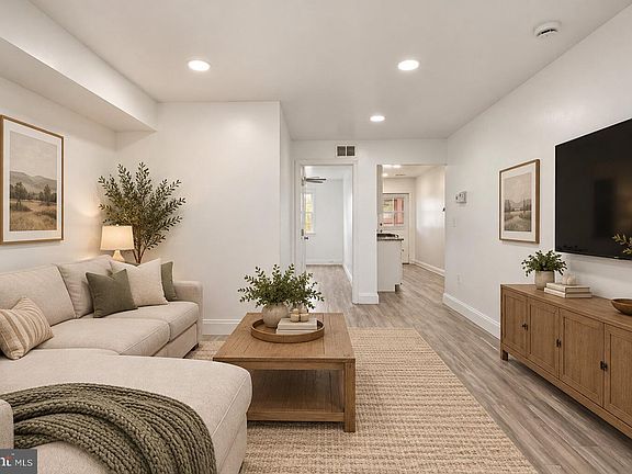 3rd image of 3805 8th St