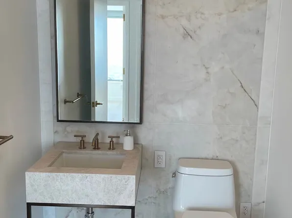 3 Court Square image 8 of 14