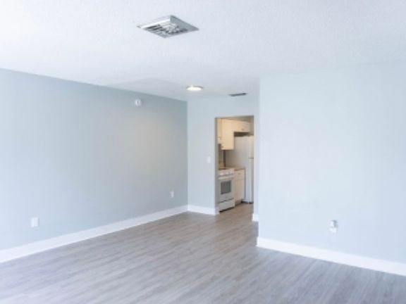 5th image of 4505 67th St W APT 1