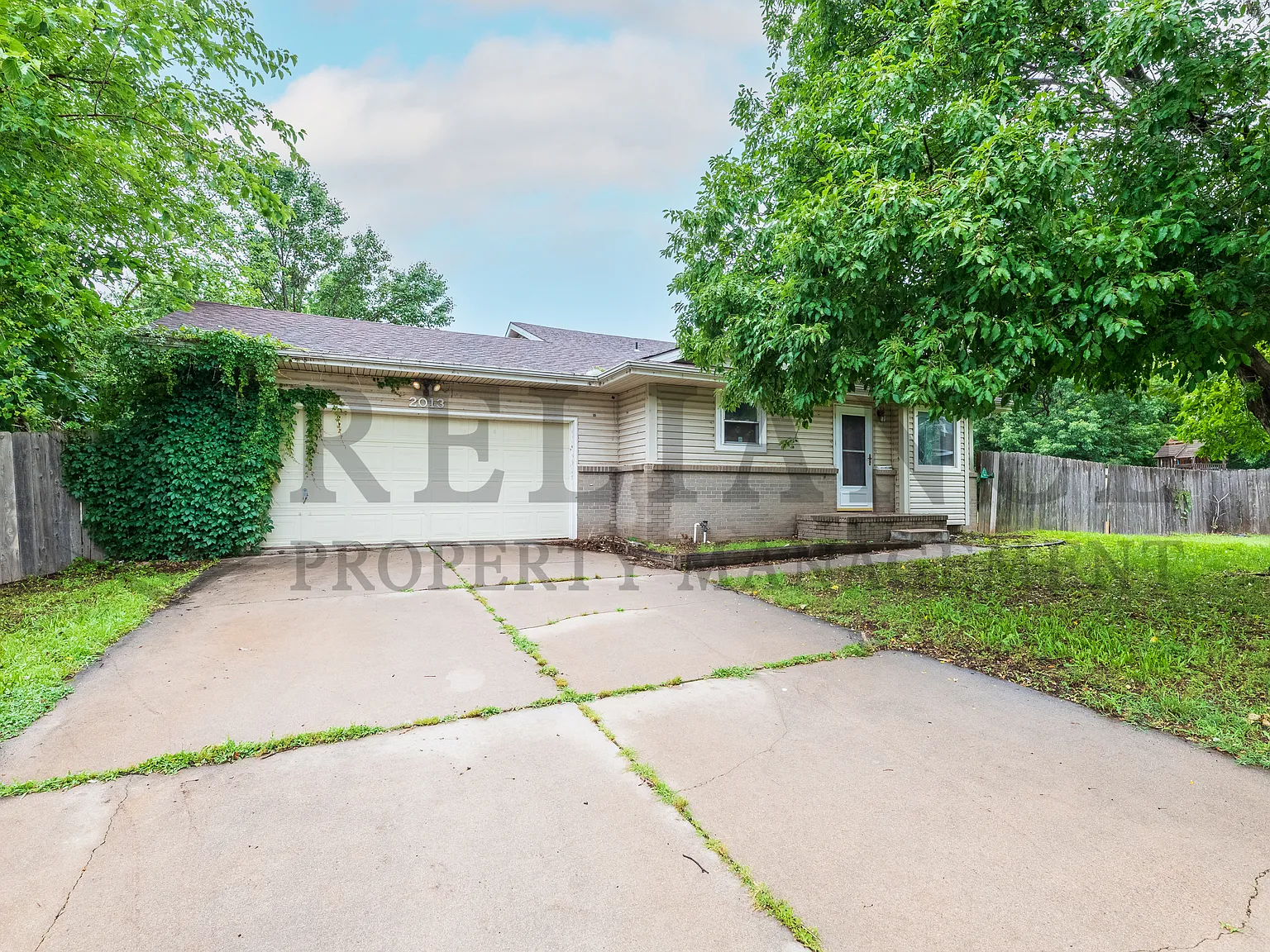 2013 N Parkridge Ct - 1 — Photo 1