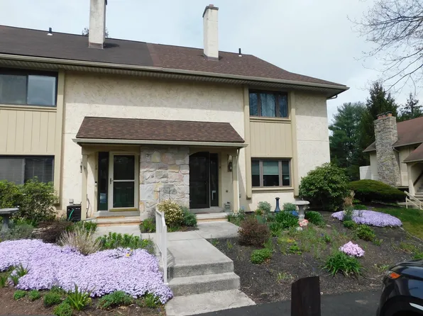 9 Muirfield Dr, Reading, PA 19607