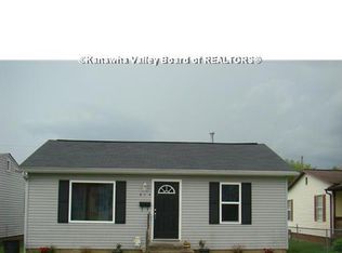 814 Virginia St, Elizabeth, WV 26164
