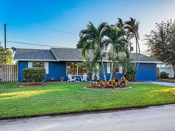 5th image of 3816 Aladdin Ave