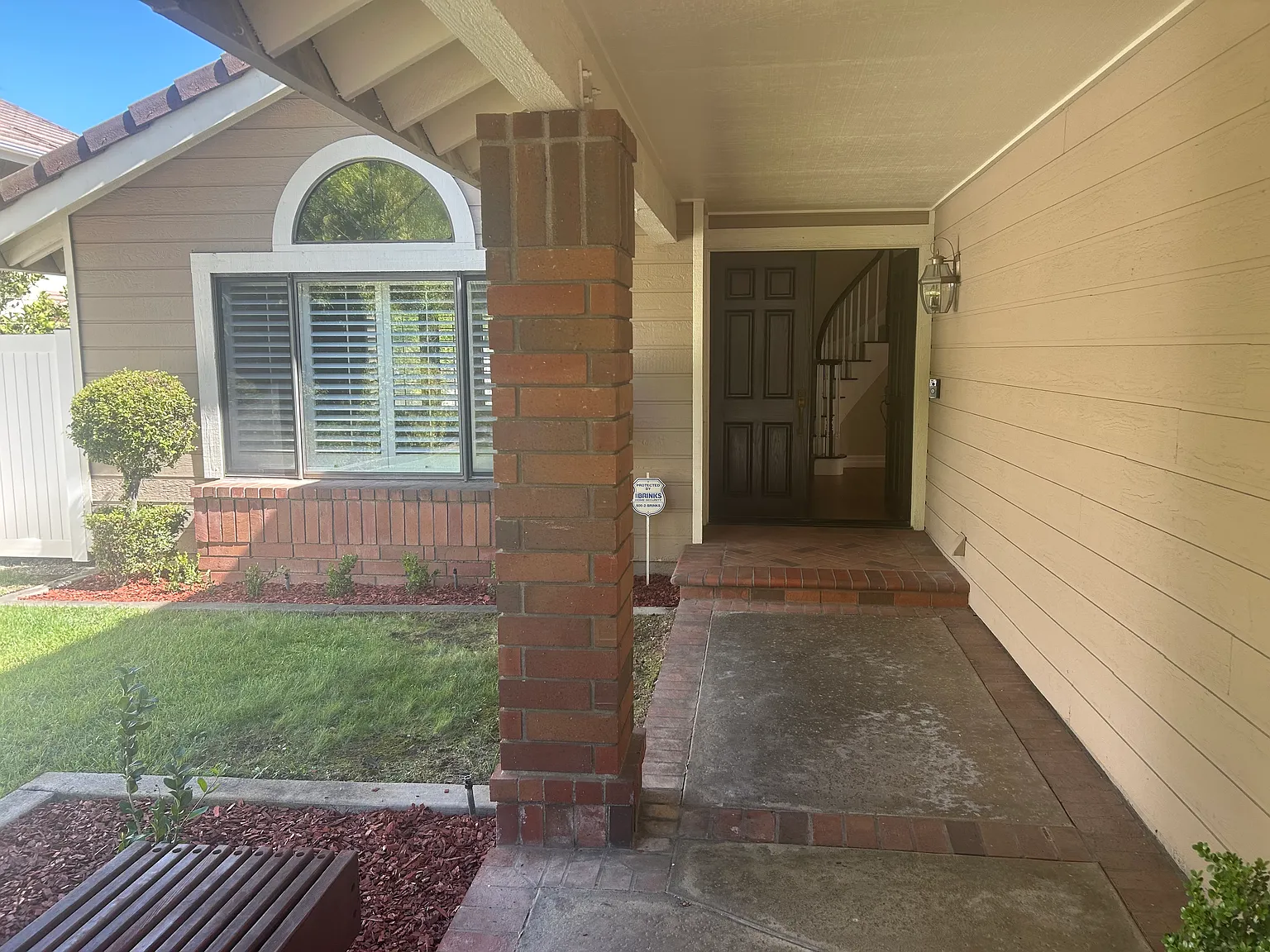 4 bed, 2966 sqft, $6,500 — Photo 2