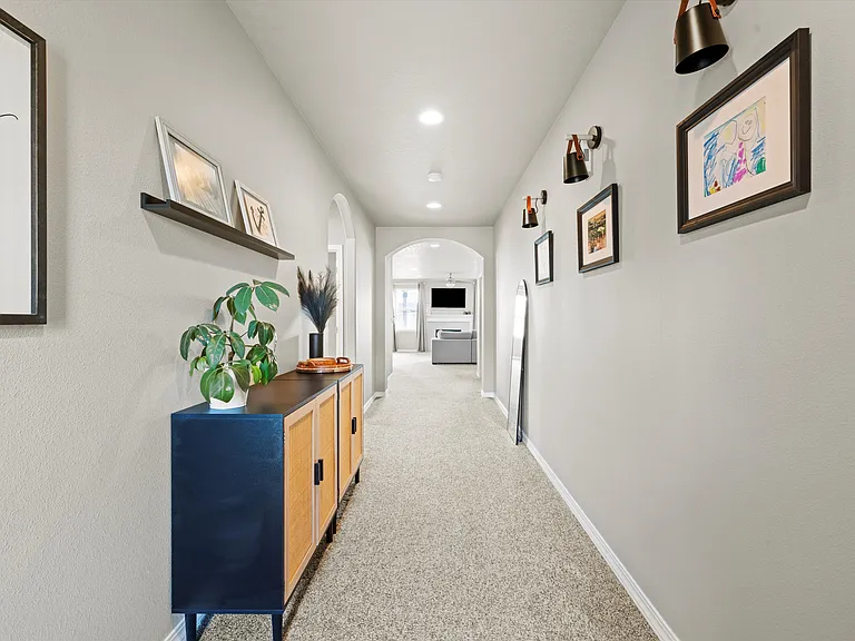 275 Wishkah Dr — Photo 2
