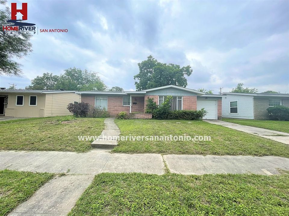 1st image of 558 Storeywood Dr
